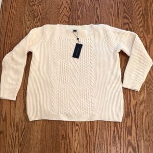 NWT Tommy Hilfiger Ivory Sweater in Ivory Size M